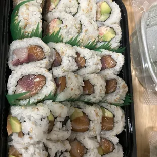 California Roll, Azuma maki, Alaska Roll