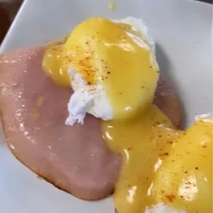 Eggs Benedict