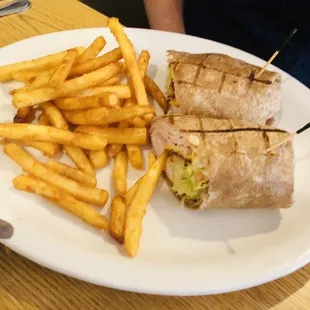 TK club (turkey, bacon and tomato)