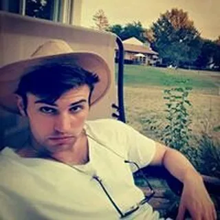Alejandro D.