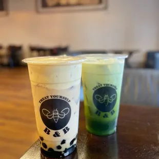 Peanut butter brulee milk tea and Thai green tea