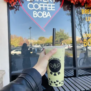 Green Thai tea with boba