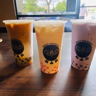 Coconut Milk Tea W/strawberry Boba