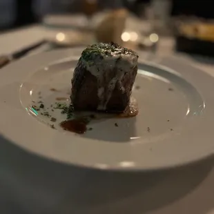 8 oz filet - medium rare