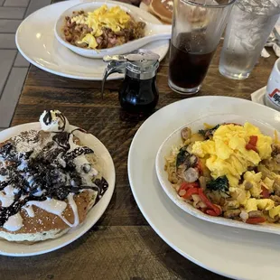 Orero Pancakes &amp; Benny skillet