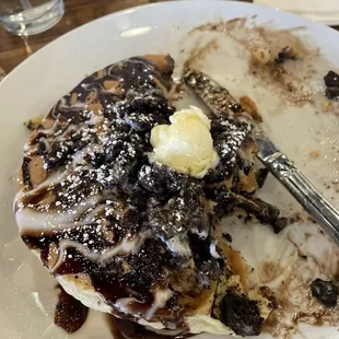 The waffle pancakes are very good and tasty!!