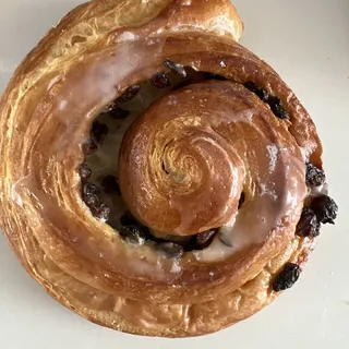 Raisin Roll Croissant