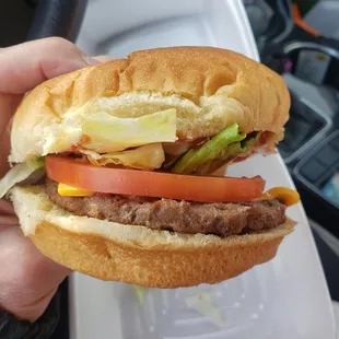 B & G Dairy Bar