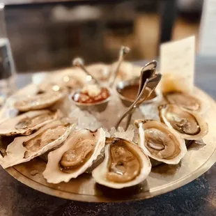 a platter of oysters