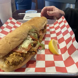 Oyster poboy dressed