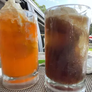 Orange float &amp; root beer float