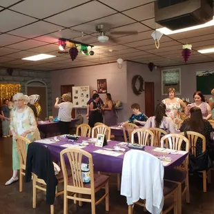 a large group of people