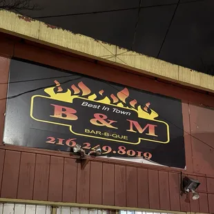 B & M Bar-B-Q & Catering Serv