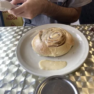 Cinnamon roll