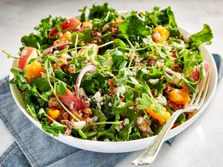 Locals Food Hub & Pizza Pub