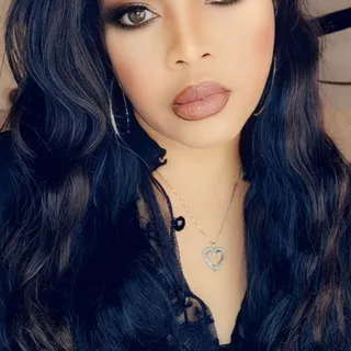 Lashundra E.