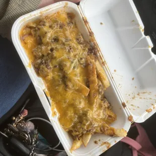 Turkey chili cheese fries