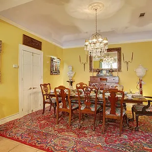 Breakfast Room
