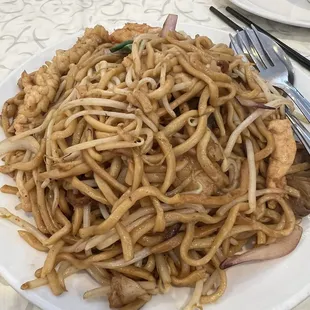 B&amp;W house chow mien
