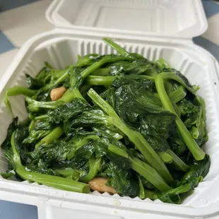 Pea shoots w/ garlic