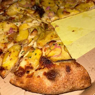 Crispy Potato pizza