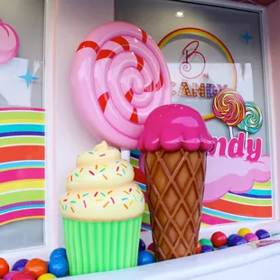 The B.CANDY storefront!