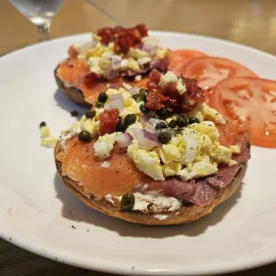 Salmon lox bagel