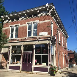 Home away from home. Turn of the century neighborhood pub. The B-List is a great spot to hang out with friends and even make some new ones!