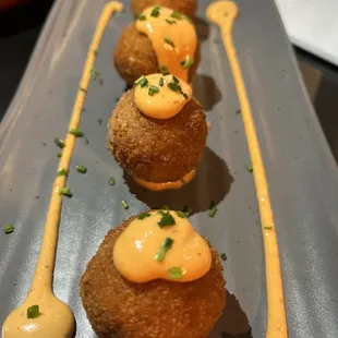 Mac n cheese croquettes