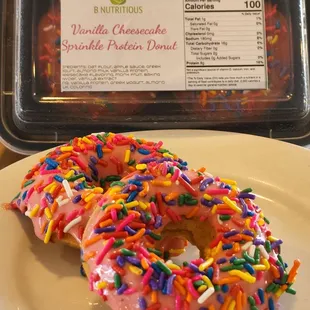 Vanilla Cheesecake Sprinkle Protein Donut