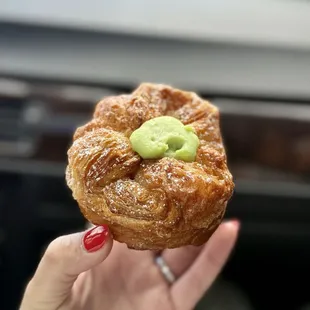Pandan kouign amann
