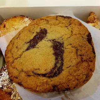 Chocolate Chip Cookie