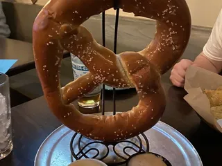 Goose Blind Grill & Bar