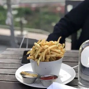 Truffle fries 10/10
