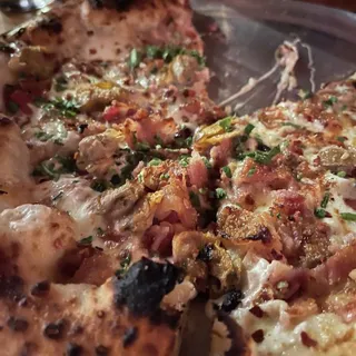 Drunken Clam Pizza