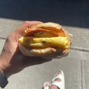 Breakfast sandwich with prosciutto