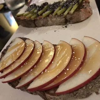 Dessert Bruschetta