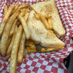 Green chili grilled cheese