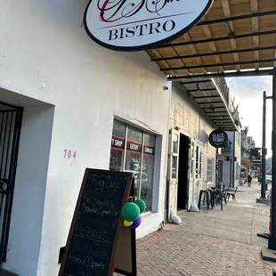 a sign for a bistro