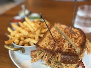 Miss River Restaurant