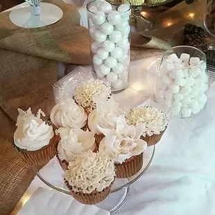 Cupcakes Perfect for Weddings!