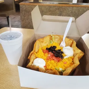 BT's taco salad (no meat)