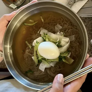 ramen and noodles, food