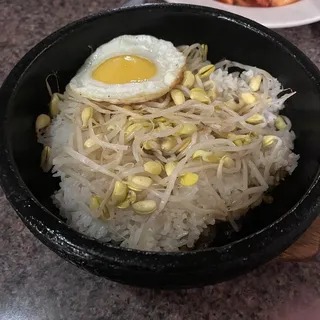 Kimchee Bulkokee Dolsot Bee Beem Bap