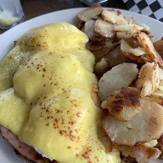 Classic Ham Benedict