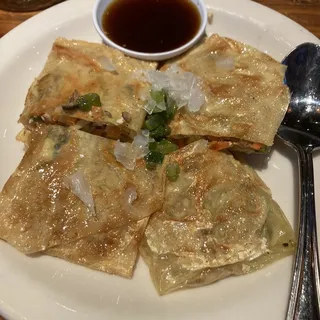 Spinach Tofu Paper Wrap Plate