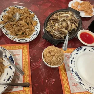 Chicken Chow Fun Sizzling Black Pepper Beef