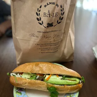 Take away Bahn mi