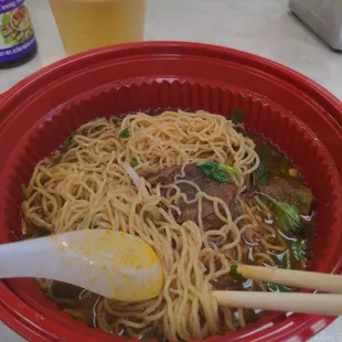 Beef stew noodle soup