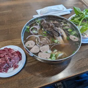 ramen and noodles, food
